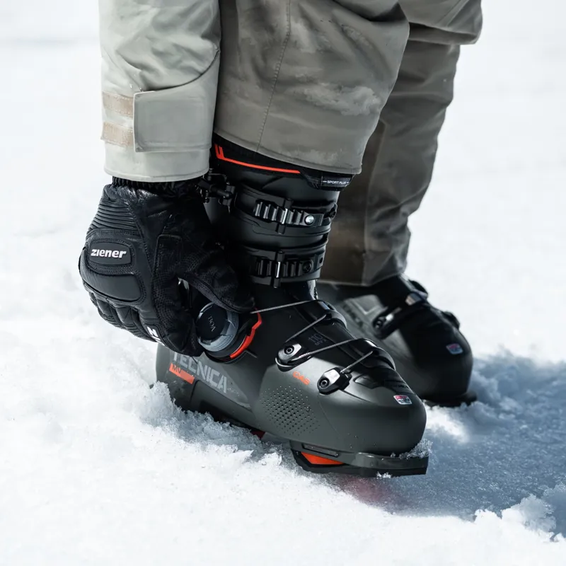 Tecnica Mach BOA HV 95 W GW Ski Boot 95 in Black-7